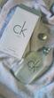 عطر CK One Calvin Klein یونیسکس با رایحه مرکباتی، سبز، چای سبز و مشک