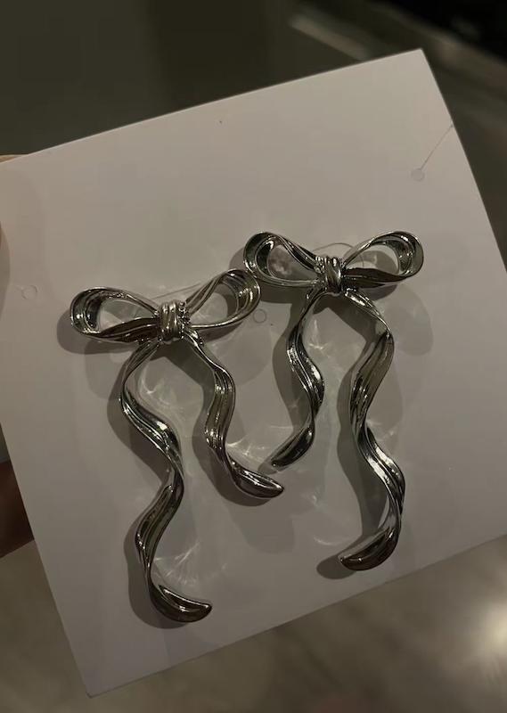 گوشواره پاپیون