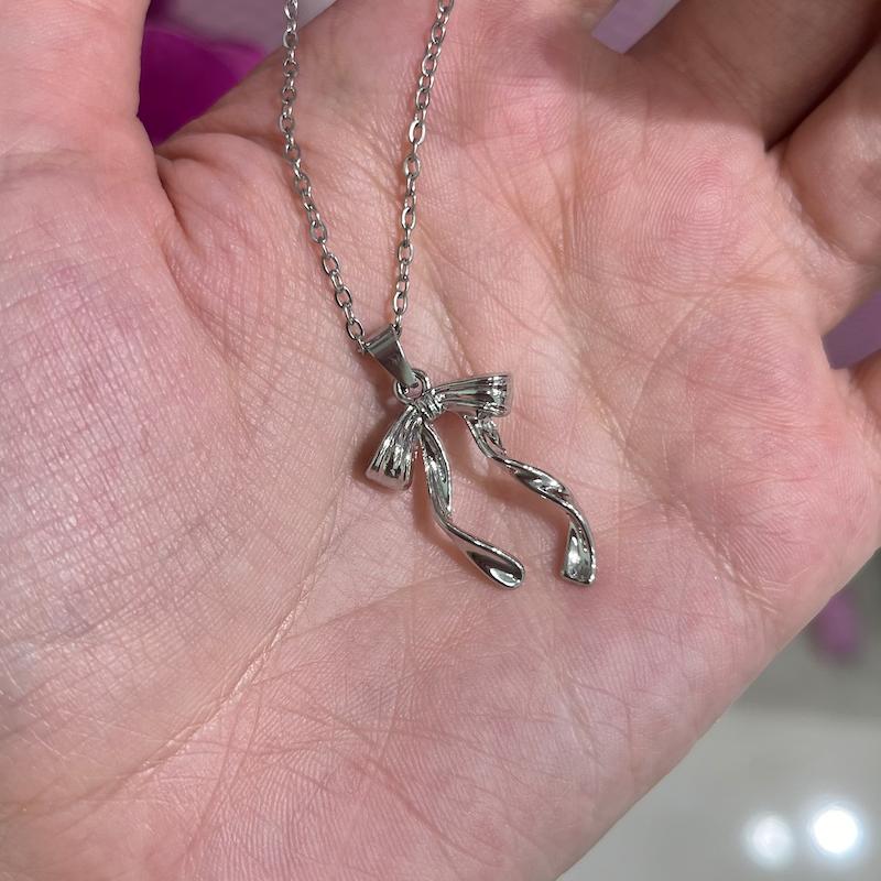 گردنبند پاپیون