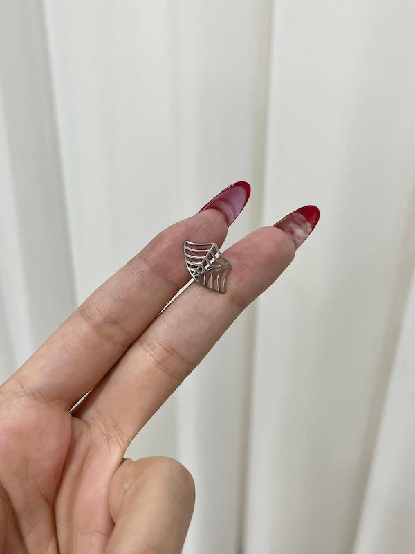 پیرسینگ تار عنکبوت