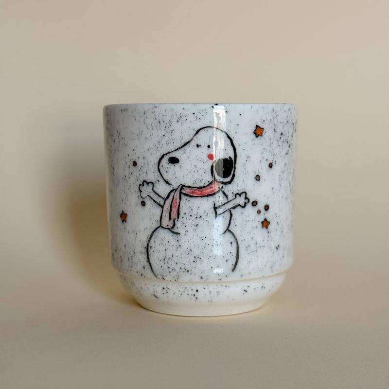 اسنوپی آدم برفی نمای سرمایی