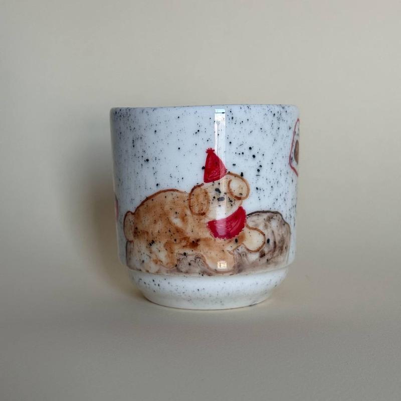 سگ لمیده روی پا دری