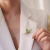 گل سینه کریستالی سنجاقک 