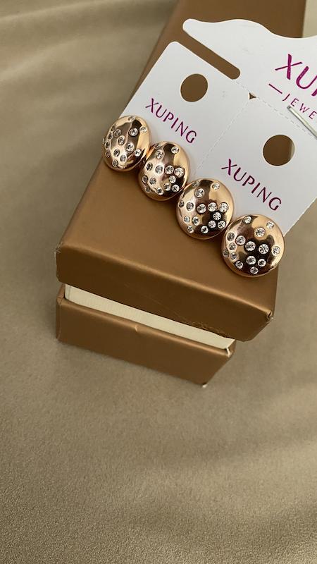 گوشواره میخی