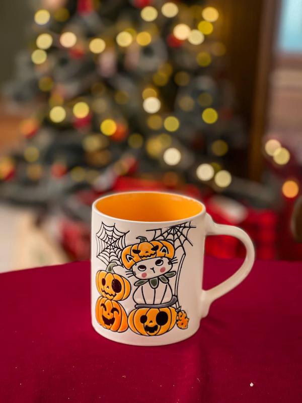 گربه کدو به سر 