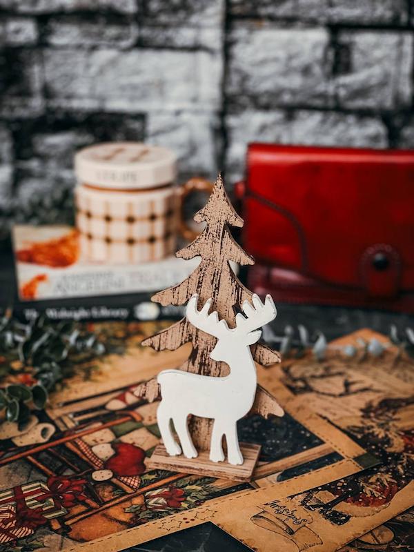 گوزن و درخت 