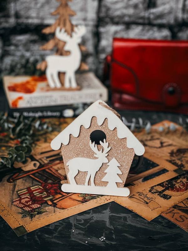 آویز چوبی خونه 