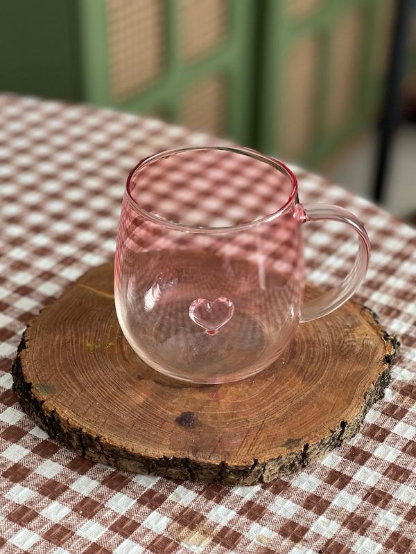 پیرکس داخل قلبی صورتی 