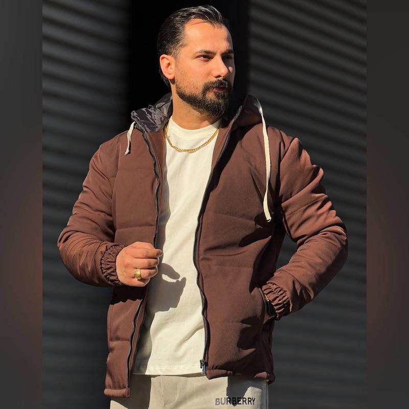 کاپشن کلاهدار