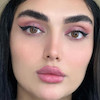 از رو به رو با فاصله نزدیک