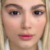 از رو به رو با فاصله نزدیک