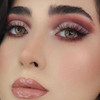 عکس لنز از روبرو با فاصله نزدیک