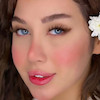 عکس لنز از سه رخ با نور رینگ لایت