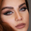 از رو به رو با فاصله نزدیک