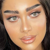با میکاپ و نور رینگ لایت