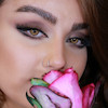 از رو به رو با نور طبیعی