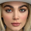 از رو به رو با فاصله نزدیک