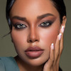 از رو به رو با میکاپ