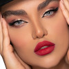 از رو به رو با فاصله نزدیک