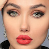 از رو به رو با فاصله نزدیک