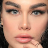 روی چشم متفاوت