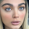 از رو به رو با فاصله نزدیک