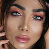 از رو به رو با نور طبیعی