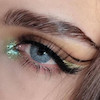 عکس تک چشمی از نزدیک
