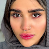 عکس از روبررو روی چشم متفاوت