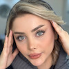 عکس از روبررو با فاصله نزدیک با نور طبیعی
