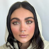 عکس از روبررو با میکاپ و نور طبیعی