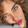 از رو به رو با فاصله نزدیک