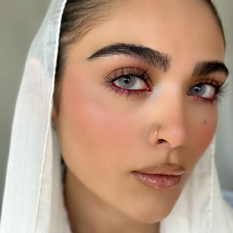 لنز رنگی یونیک سیلور