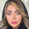 عکس از روبررو با میکاپ و نور طبیعی