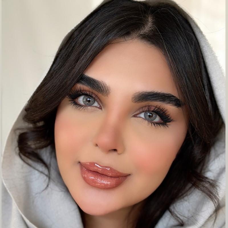 لنز رنگی یونیک مینک