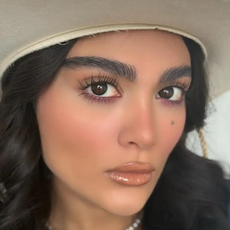 لنز رنگی یونیک پیور بلک