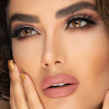 از رو به رو با فاصله نزدیک
