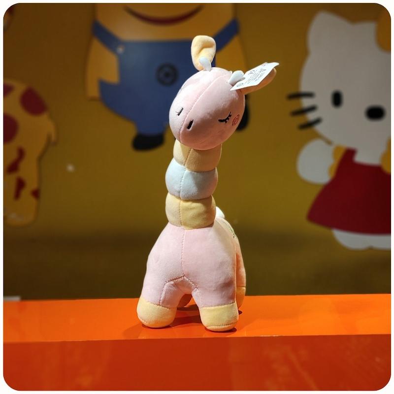 زرافه گردن حلقه‌ای 35 سانت 138924