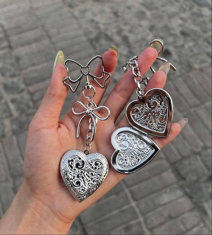 جاکلیدی/آویز لاکت پاپیون پینترستی 