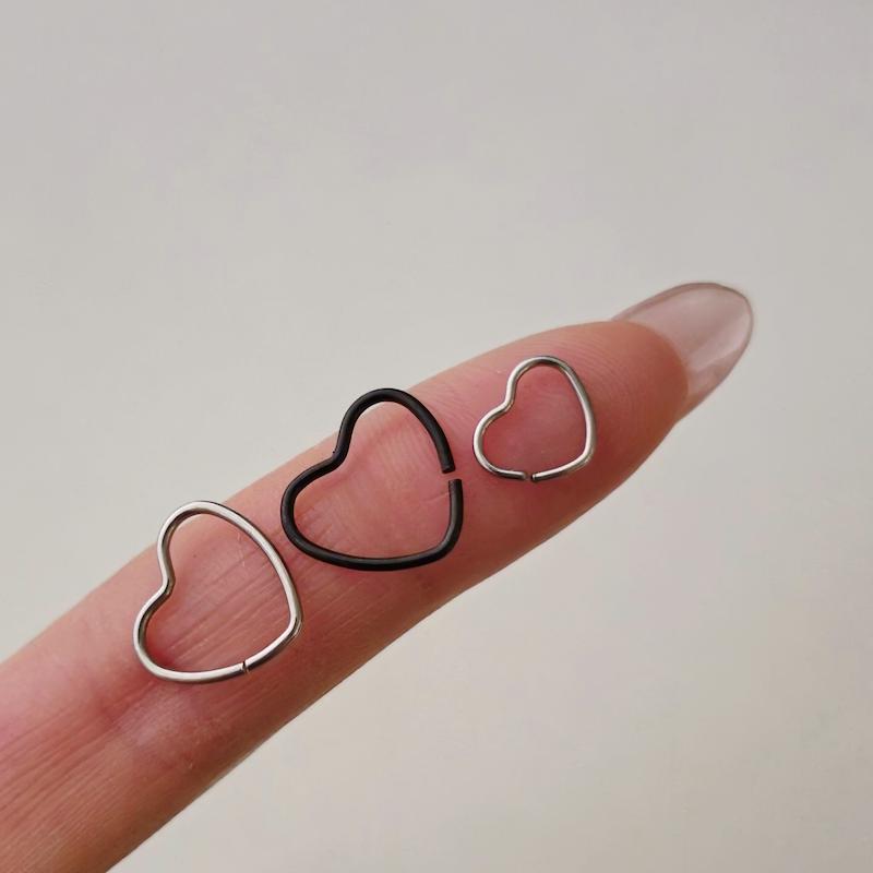 پیرسینگ فیک یا واقعی قلب استیل