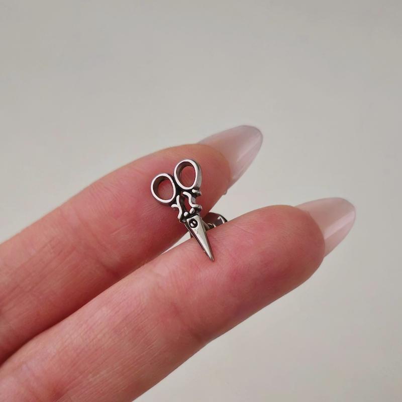 پیرسینگ قیچی