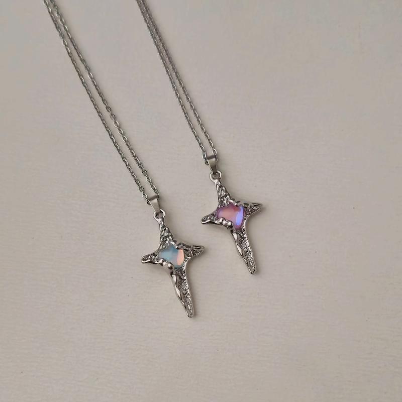 گردنبند اسپارکل با نگین قلب هفت رنگ