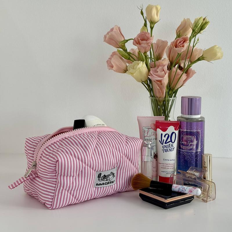 کیف آرایشی راه راه 