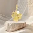آویز برگ مروارید