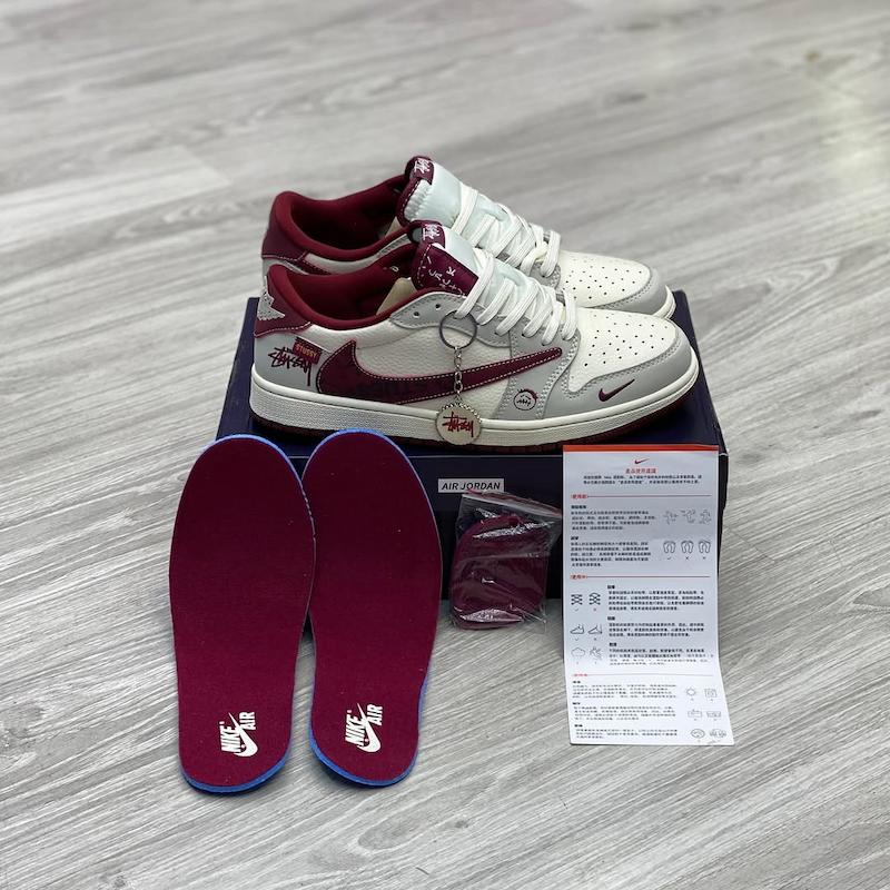 جردن وان تراویس با همکاری استوسی (کاستوم)