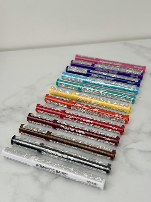 خط چشم ماژیکی رنگی