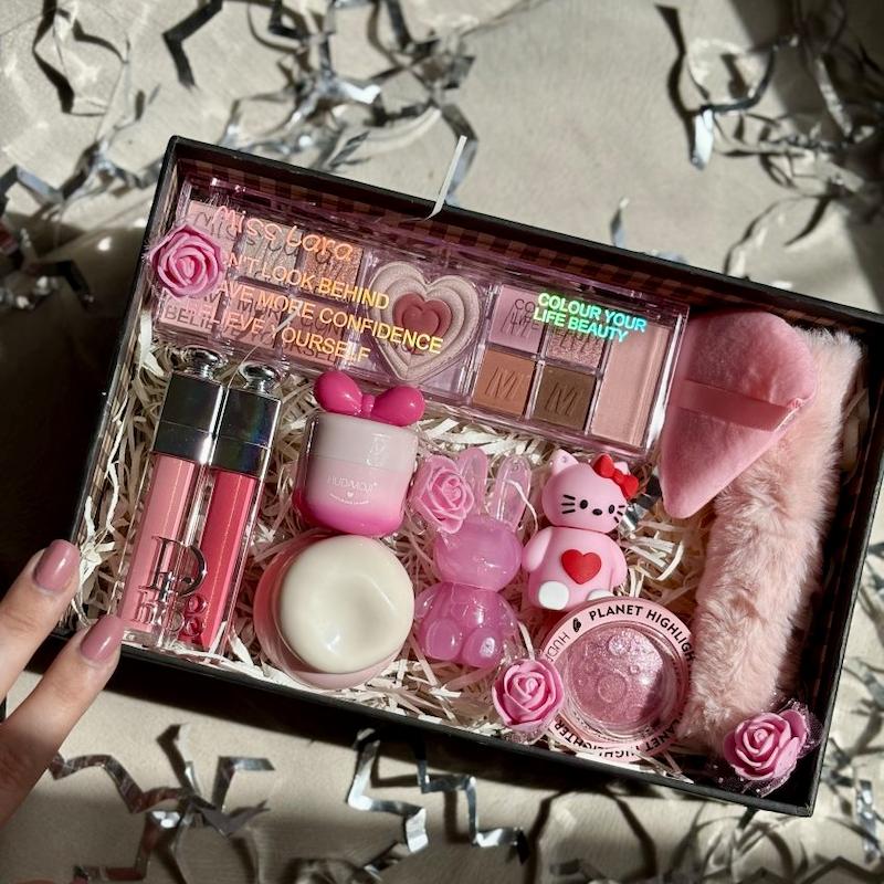 باکس کادویی اقتصادی تم صورتی