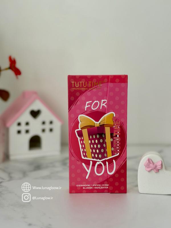 پالت کتابی طرح کادو