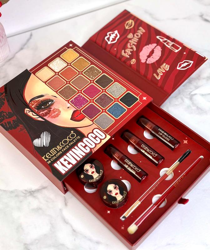 باکس هدیه ولنتاین/هدیه روز عشق/ کادوی تولد مدل FaceHeart