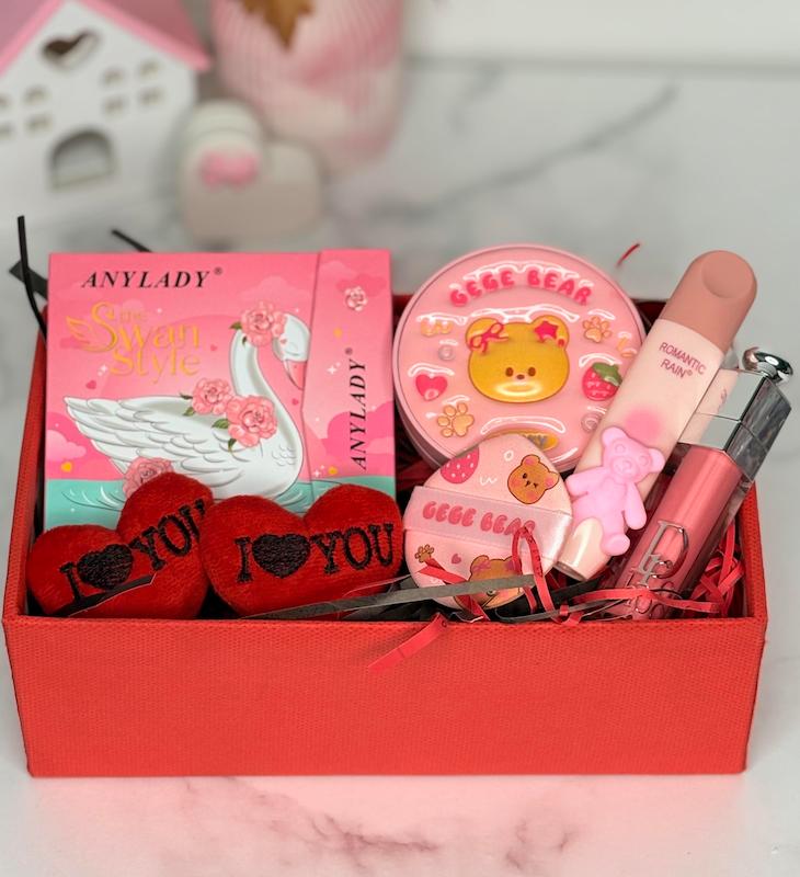 باکس هدیه ولنتاین/هدیه تولد / هدیه روز دختر کد ده